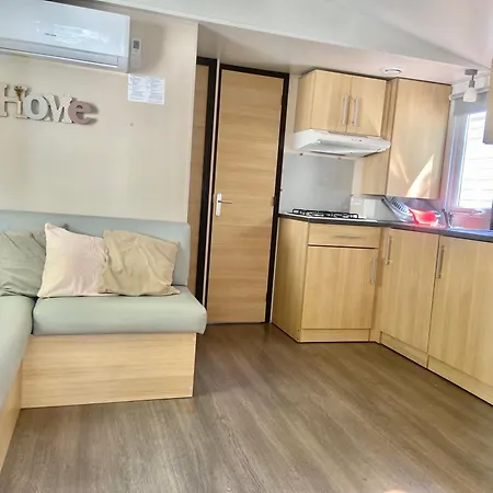 Tiny House, Mobilhome 6 Personnes Au Port De Camping *