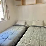 Tiny House, Mobilhome 6 Personnes Au Port De *