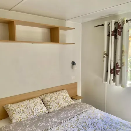 Tiny House, Mobilhome 6 Personnes Au Port De Kemping