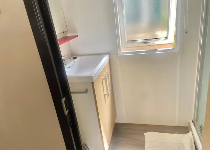Parque de Campismo Tiny House, Mobilhome 6 Personnes Au Port De *