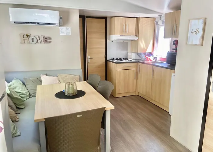 Tiny House, Mobilhome 6 Personnes Au Port De Vendres